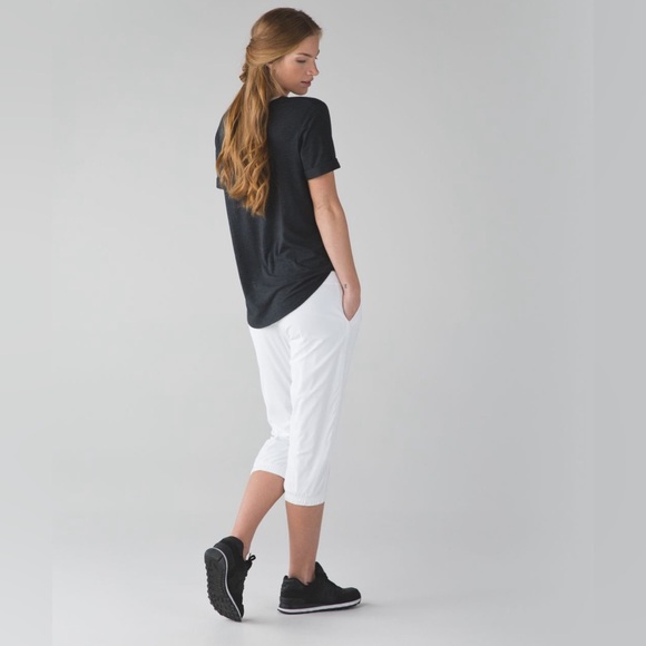 Lululemon Studio Crop II - White - Picture 2 of 15